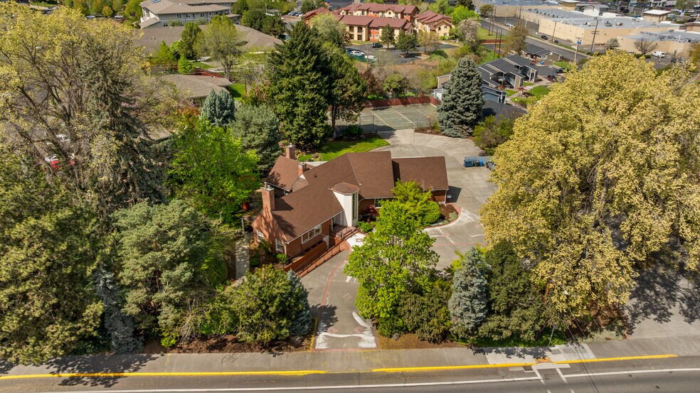1001 Cherry Heights Rd, The Dalles, OR à vendre - Photo de l’immeuble – Image 2 sur 41