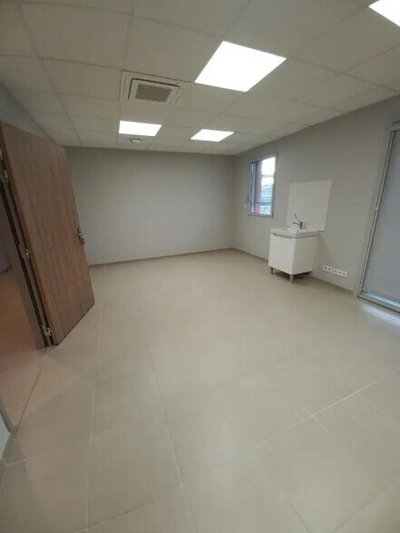 9 Avenue Du Stade, Saint-Désert à louer - Photo de l’immeuble – Image 2 sur 4