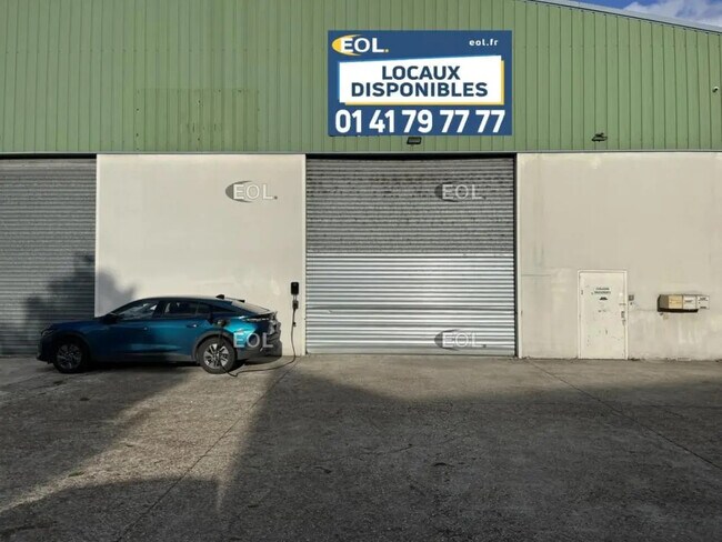 Plus de détails pour Local d'activités à louer