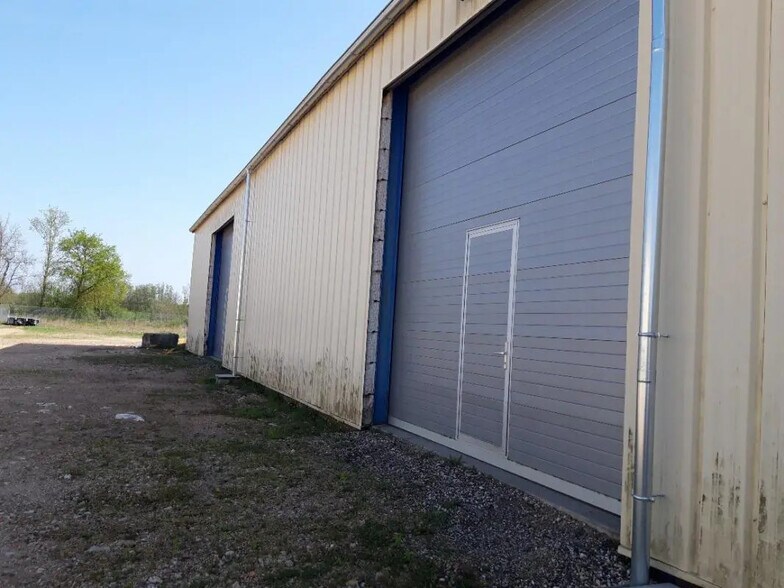 Industriel/Logistique dans Crêches-sur-Saône à vendre - Photo de l’immeuble – Image 3 sur 5