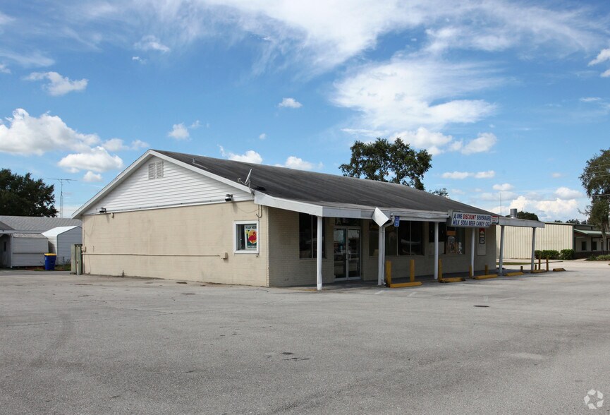 1499 N Lake Ave, Avon Park, FL à vendre - Photo principale – Image 1 sur 8