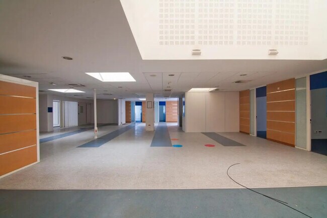 Plus de détails pour 42 Rue De La Paix, Troyes - Bureau à vendre