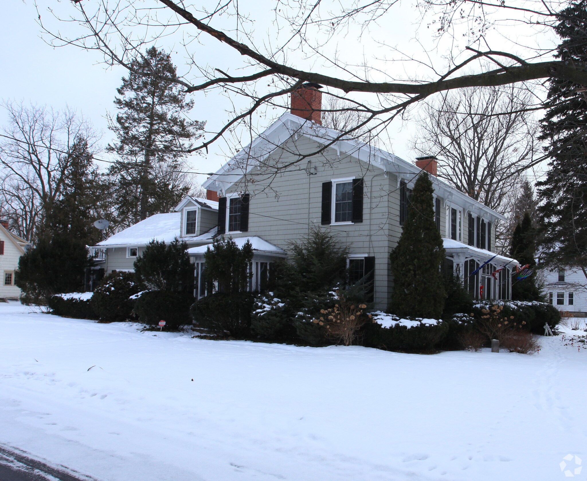 290 W Seneca Tpke, Syracuse, NY à vendre Photo principale– Image 1 sur 3