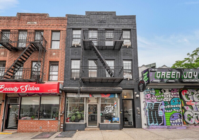 46-15 48th Ave, Woodside, NY à vendre - Photo de l’immeuble – Image 1 sur 25