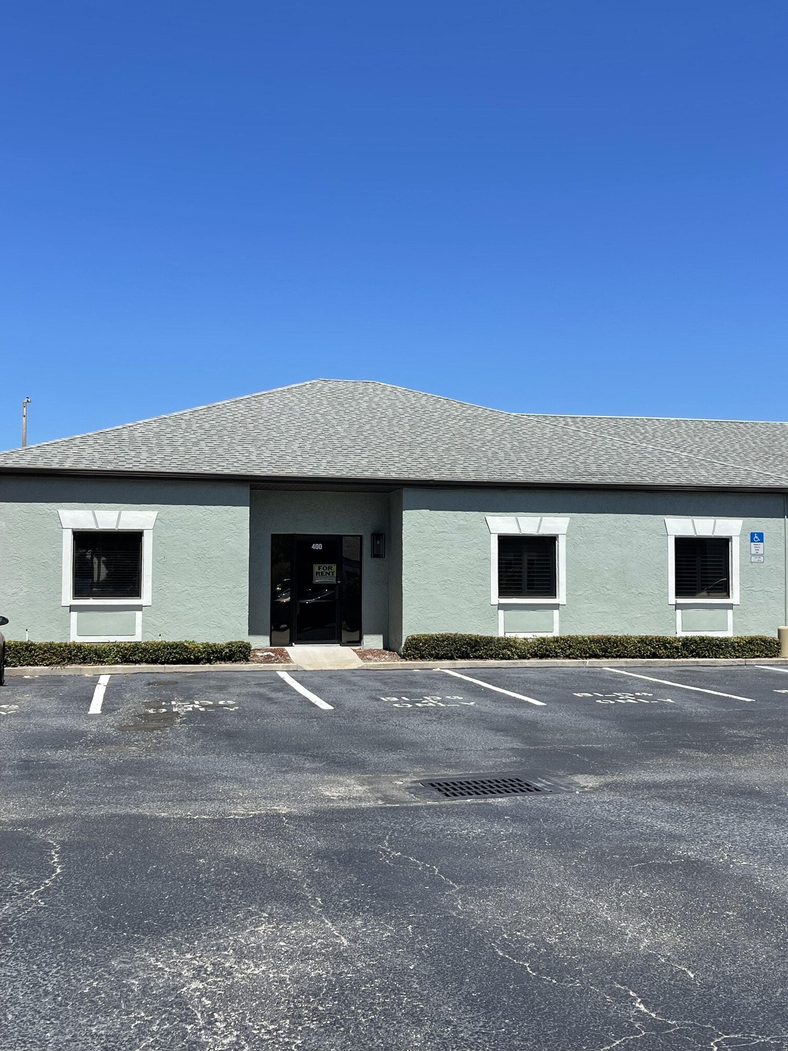 13555 Automobile Blvd, Clearwater, FL à louer Photo de l’immeuble– Image 1 sur 5