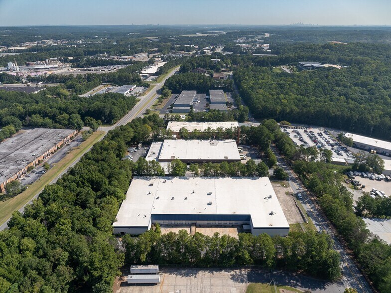 170 Selig Dr SW, Atlanta, GA à louer - Photo de l’immeuble – Image 3 sur 19
