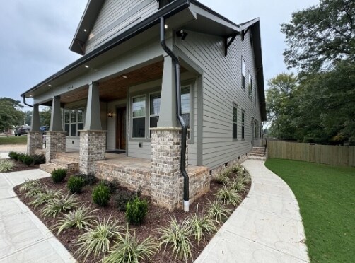 19440 Zion Ave, Cornelius, NC à louer - Photo de l’immeuble – Image 1 sur 7