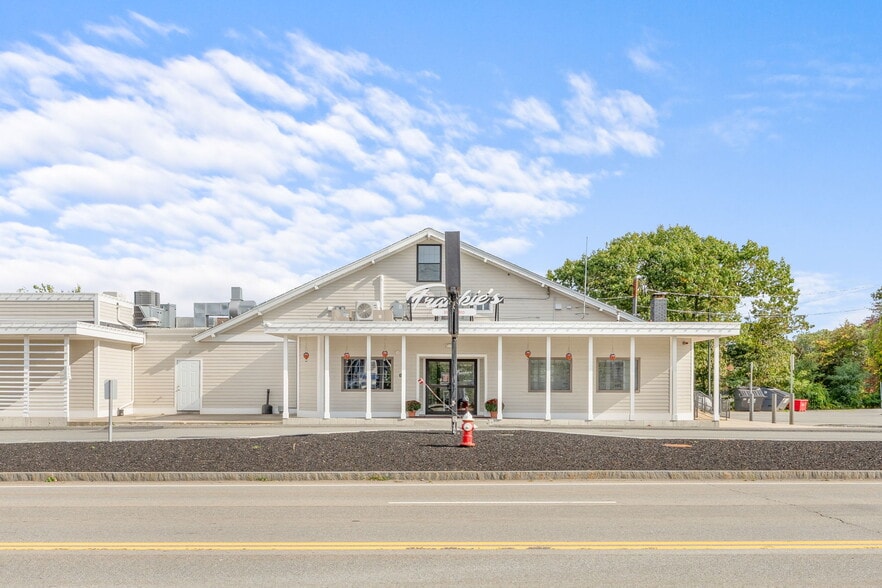 119 Washington St, Plainville, MA à louer - Photo principale – Image 2 sur 68