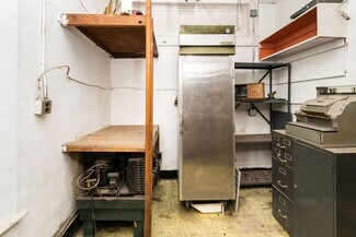 Plus de détails pour 4712 International Blvd, Oakland, CA - Spécialisé à vendre