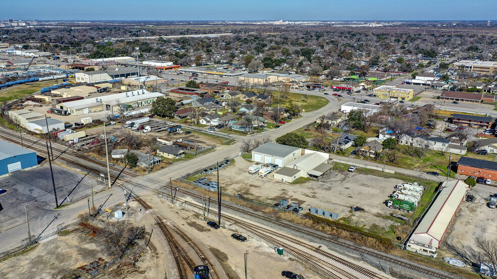 1812 Avenue J, Galena Park, TX à louer - Photo de l’immeuble – Image 2 sur 10