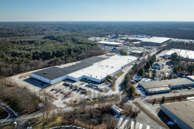 Plus de détails pour 60 Maple St, Mansfield, MA - Industriel/Logistique à louer