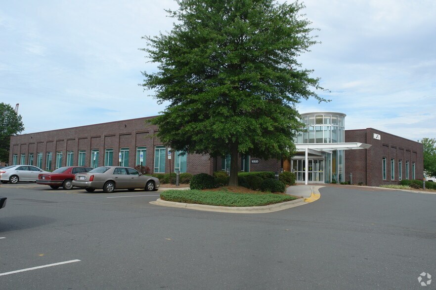 10520 Park Rd S, Charlotte, NC à louer - Photo de l’immeuble – Image 3 sur 10