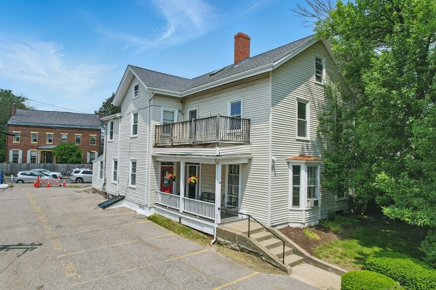 32 Kent St, Brookline, MA à vendre - Photo principale – Image 1 sur 3