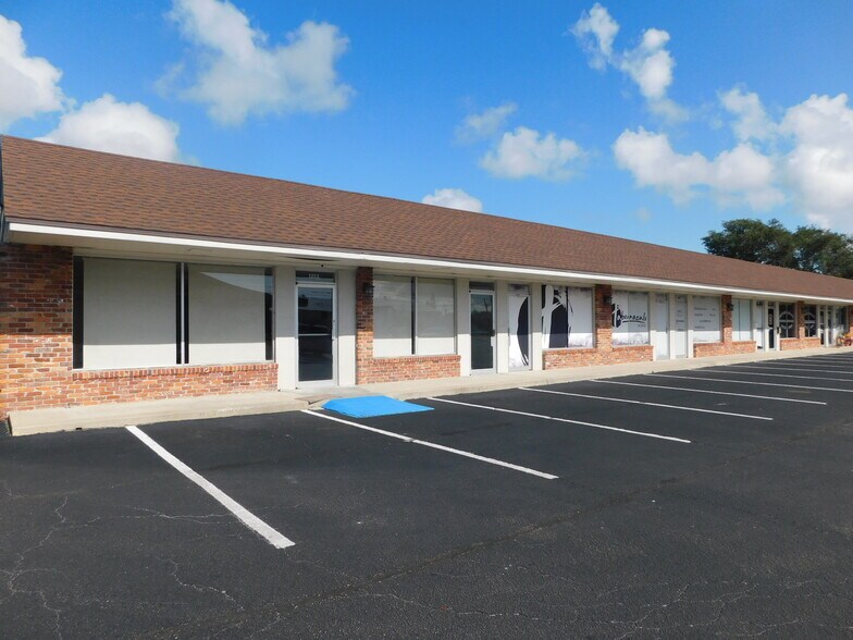 1235 Florida Ave S, Rockledge, FL à louer - Photo de l’immeuble – Image 1 sur 5