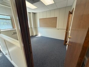 28 S Water St, Batavia, IL à louer Photo intérieure– Image 1 sur 5