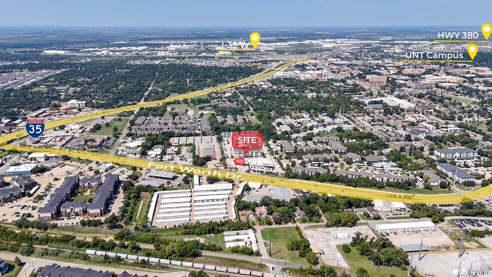 500 Fort Worth Dr, Denton, TX à louer - Photo de l’immeuble – Image 2 sur 7