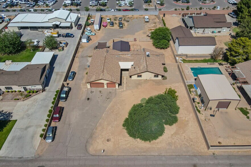 3252 S 147th Pl, Gilbert, AZ à vendre - Photo de l’immeuble – Image 2 sur 9