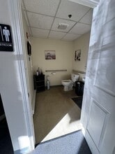 12 Star Dr, Merrimack, NH à louer Photo intérieure– Image 2 sur 4