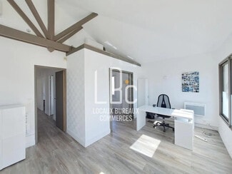 Plus de détails pour Bureau à louer