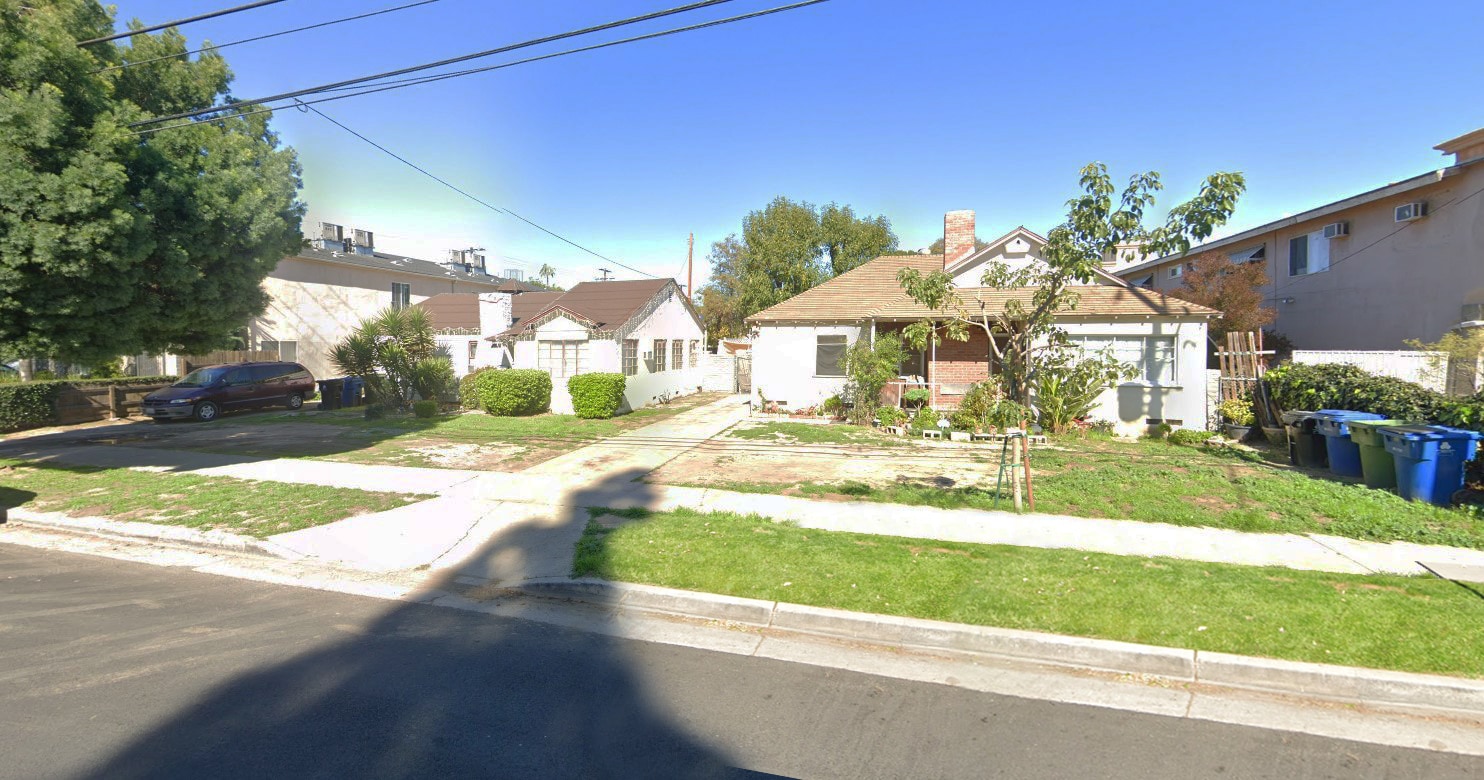 15947-15961 Victory Blvd, Van Nuys, CA à vendre Photo principale– Image 1 sur 3