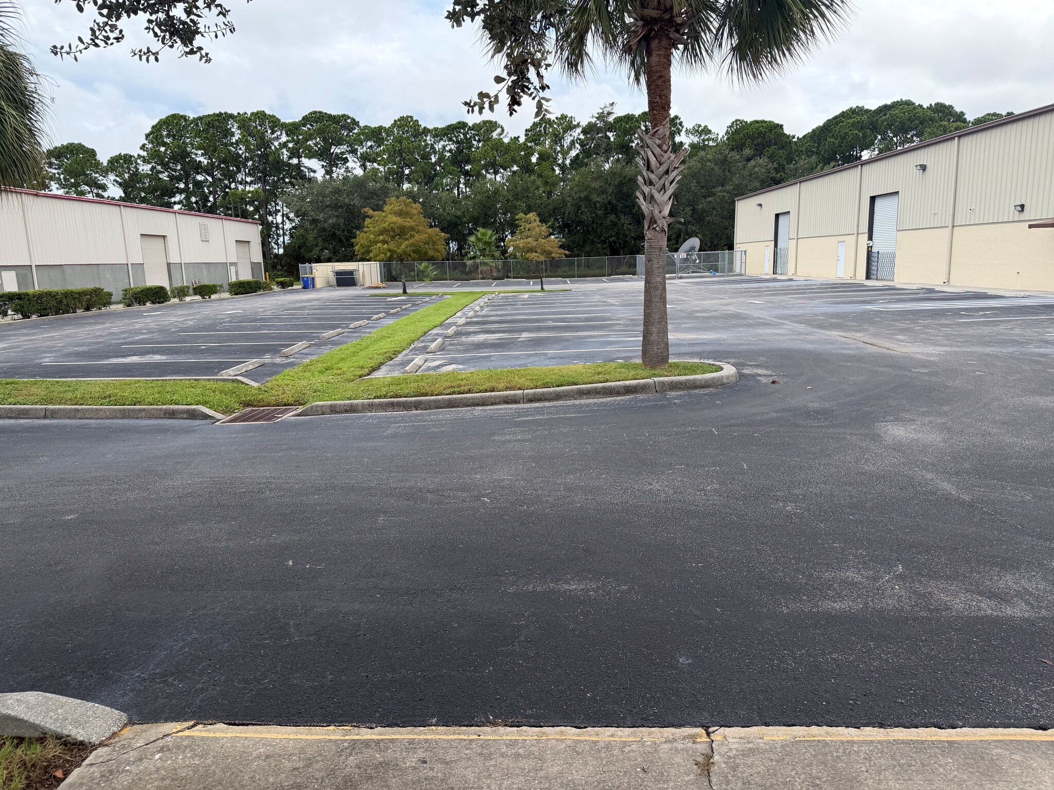 245 Gus Hipp Blvd, Rockledge, FL à louer Photo intérieure– Image 1 sur 4