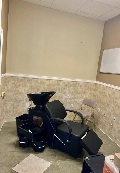 2555 Allen Genoa Rd, Pasadena, TX à vendre - Photo de l’immeuble – Image 3 sur 20