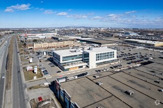 2020 Rte Transcanadienne, Pointe-claire, QC - VUE AÉRIENNE  vue de carte