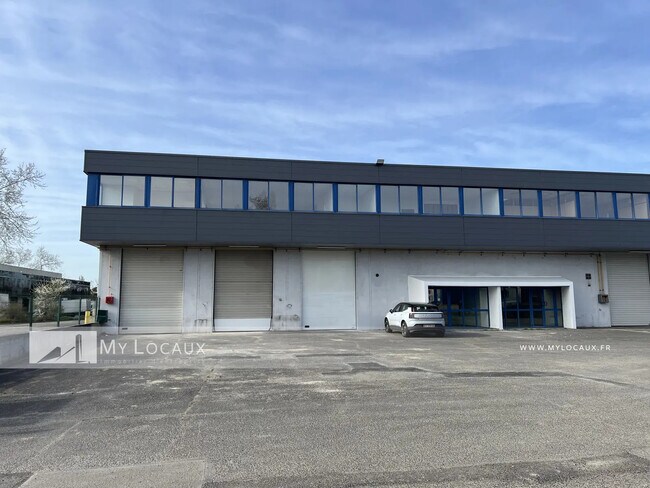 Plus de détails pour Industriel/Logistique à louer