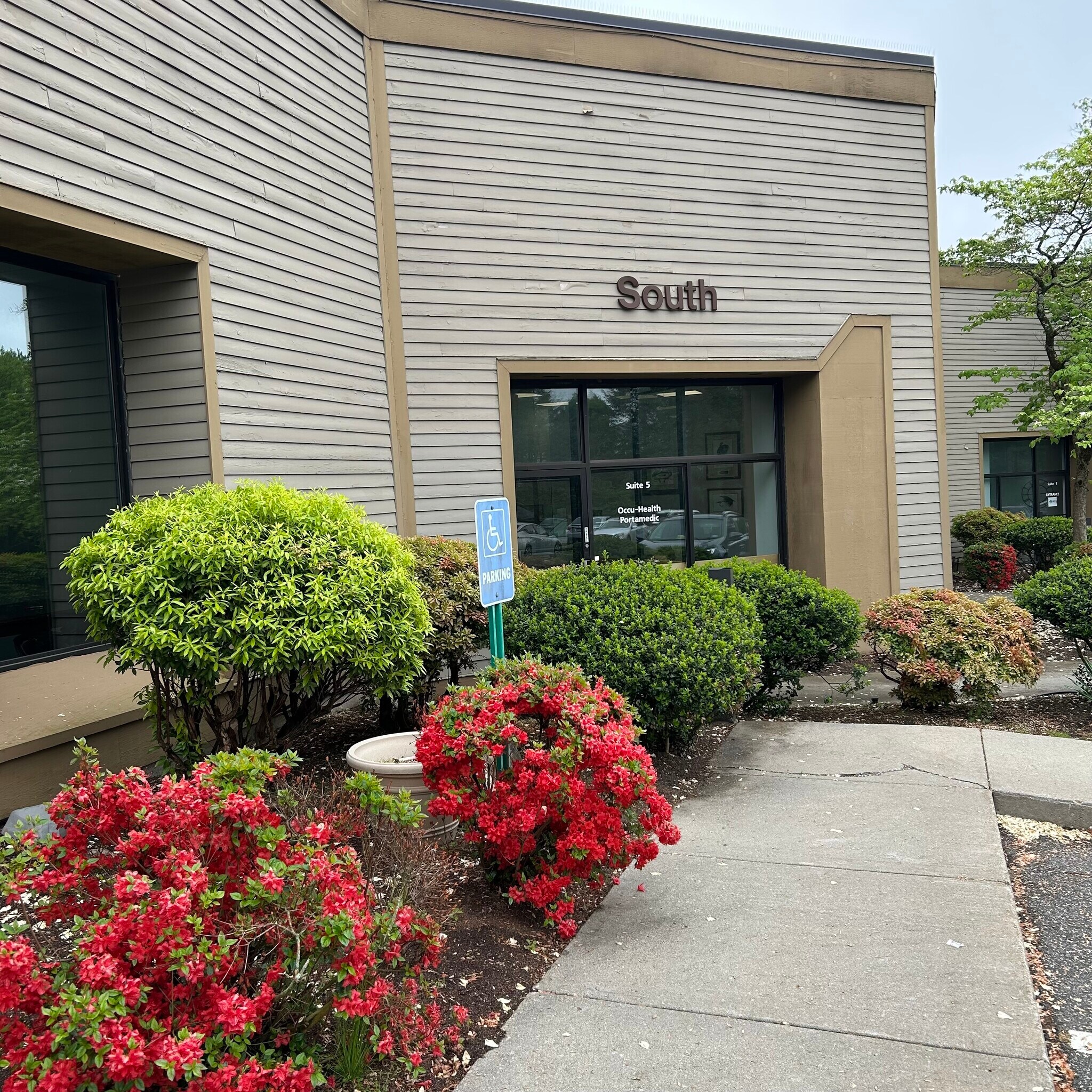 200 N Main St, East Longmeadow, MA à louer Photo principale– Image 1 sur 7