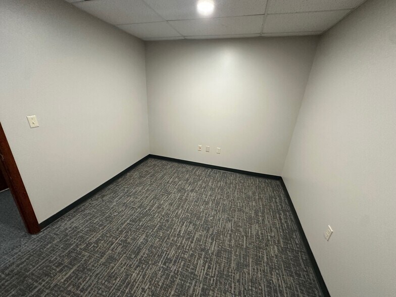 201-207 N Boone St, Johnson City, TN à louer - Photo de l’immeuble – Image 3 sur 23