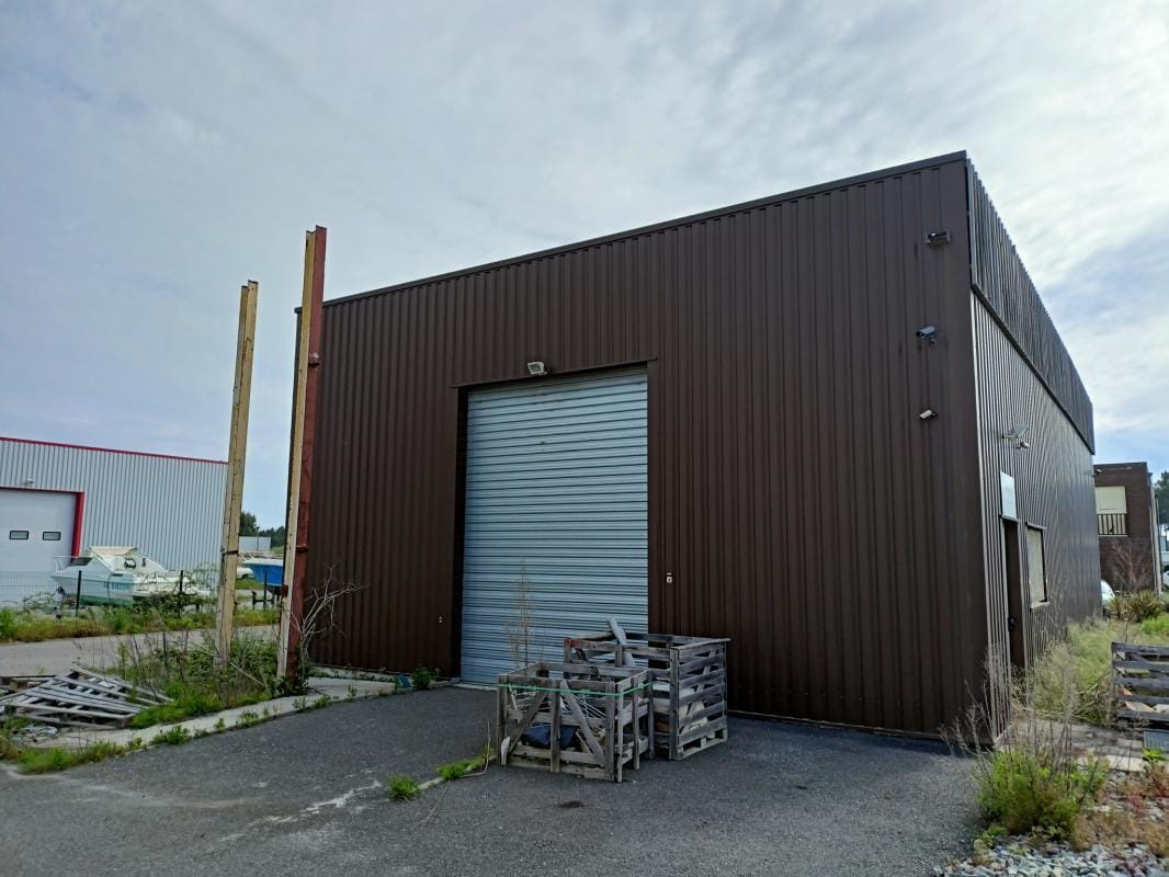 Industriel/Logistique dans Gujan-Mestras à louer Photo de l’immeuble– Image 1 sur 6