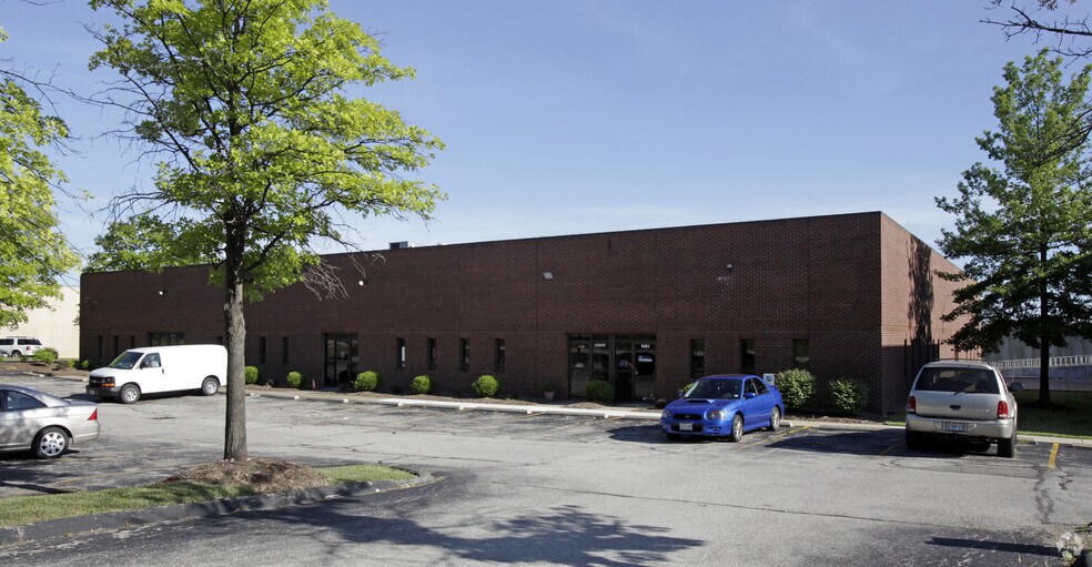 9261-9269 Dielman Industrial Dr, Olivette, MO à vendre - Photo principale – Image 1 sur 4
