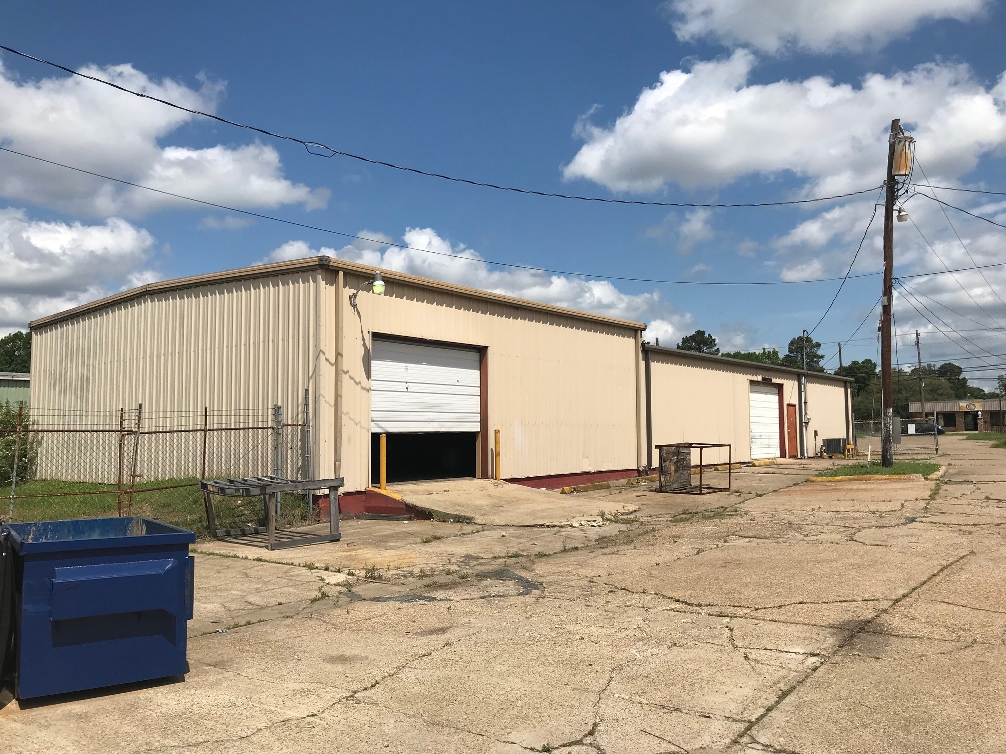 4023 Greenwood Rd, Shreveport, LA à vendre Photo principale– Image 1 sur 16