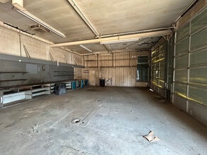 935 S State St, Earlimart, CA à louer Photo intérieure– Image 2 sur 16