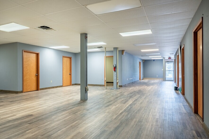 130 N 1st St, Wausau, WI à vendre - Numérisation 3D Matterport – Image 3 sur 25