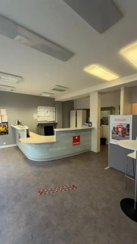 Plus de détails pour 112 Rue Du Chemin Vert, Paris - Local commercial à louer