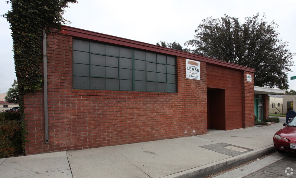 422 S Pasadena Ave, Pasadena, CA à vendre - Photo de l’immeuble – Image 2 sur 6