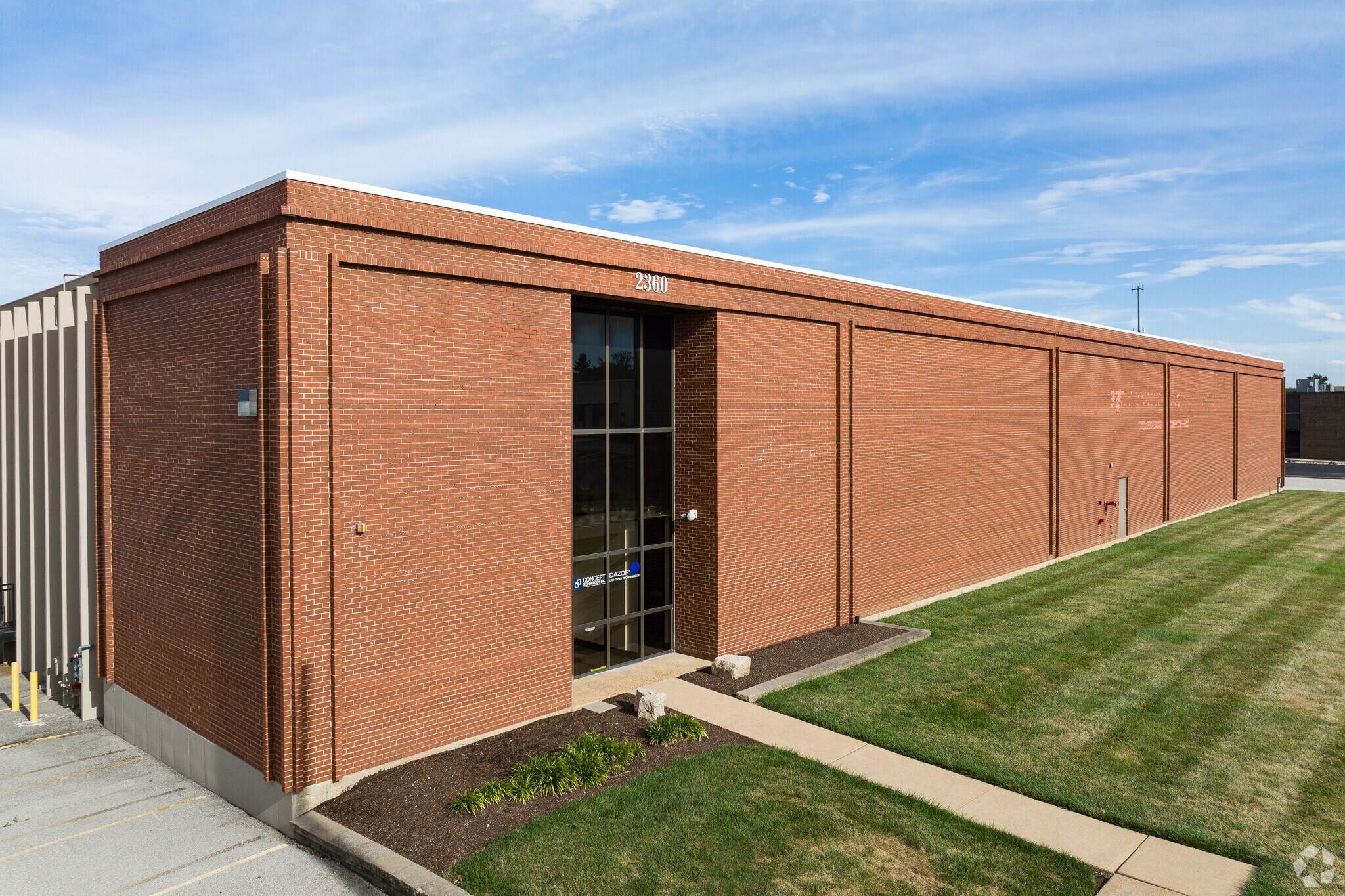 2352-2360 Chaffee Dr, Maryland Heights, MO à vendre Photo de l’immeuble– Image 1 sur 7