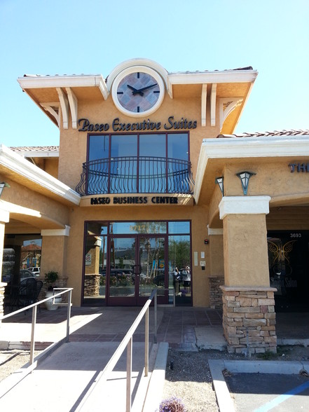 3717 E Thousand Oaks Blvd, Westlake Village, CA à louer - Photo de l’immeuble – Image 2 sur 3
