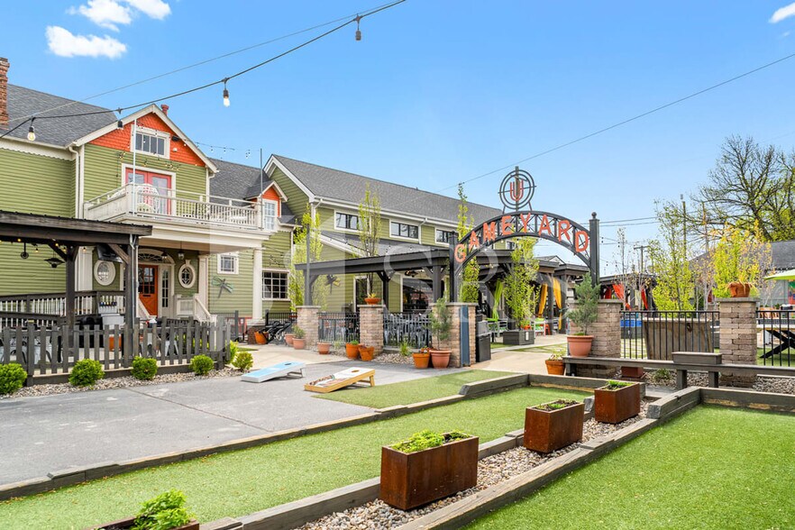 125 W Chestnut St, Jeffersonville, IN à vendre - Photo de l’immeuble – Image 2 sur 3