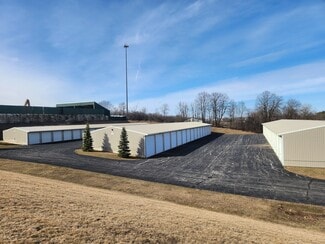 Plus de détails pour 7579 Friendly Dr, Kewaskum, WI - Spécialisé à vendre