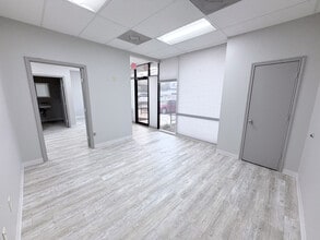 8666 Huebner Rd, San Antonio, TX à louer Photo intérieure– Image 2 sur 13