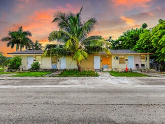 Plus de détails pour 1478 NW 2nd Ave, Florida City, FL - Logement à vendre