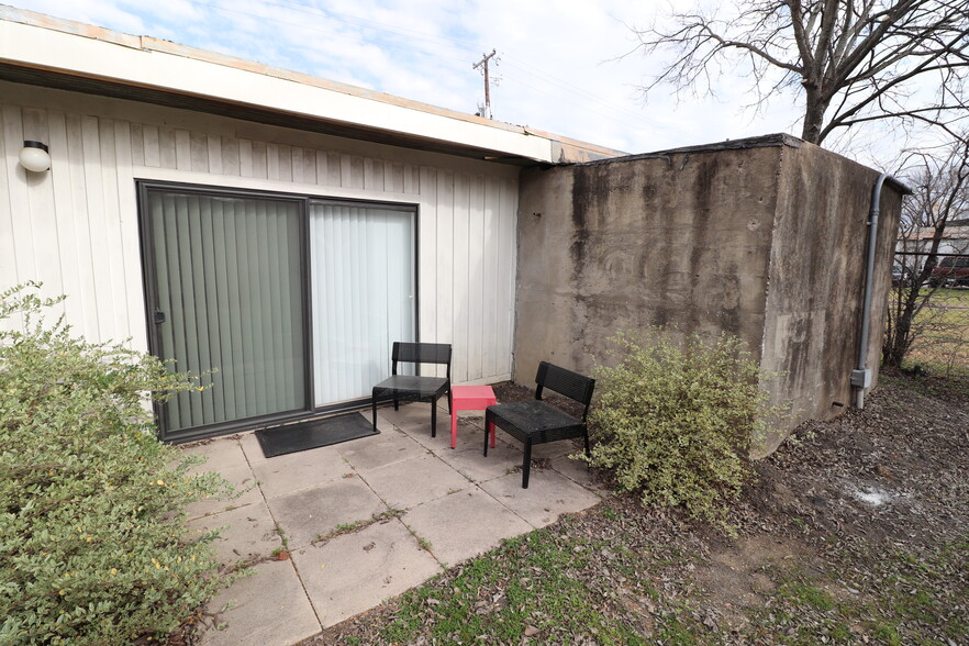 1641 S Fitzhugh Ave, Dallas, TX à louer - Photo de l’immeuble – Image 3 sur 6