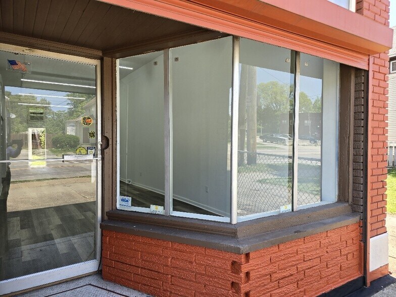 3811 Denison Ave, Cleveland, OH à vendre - Photo de l’immeuble – Image 3 sur 10