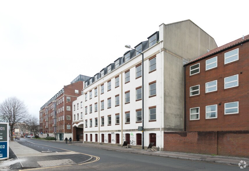 Wapping Rd, Bristol à louer - Photo de l’immeuble – Image 1 sur 8
