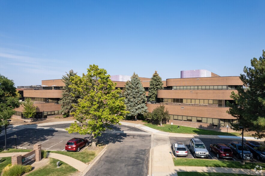 6162 S Willow Dr, Greenwood Village, CO à louer - Photo de l’immeuble – Image 1 sur 5