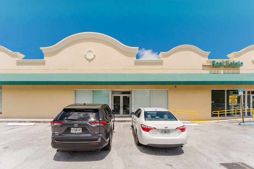 1817-1847 NE 25th St, Lighthouse Point, FL à louer - Photo principale – Image 1 sur 46