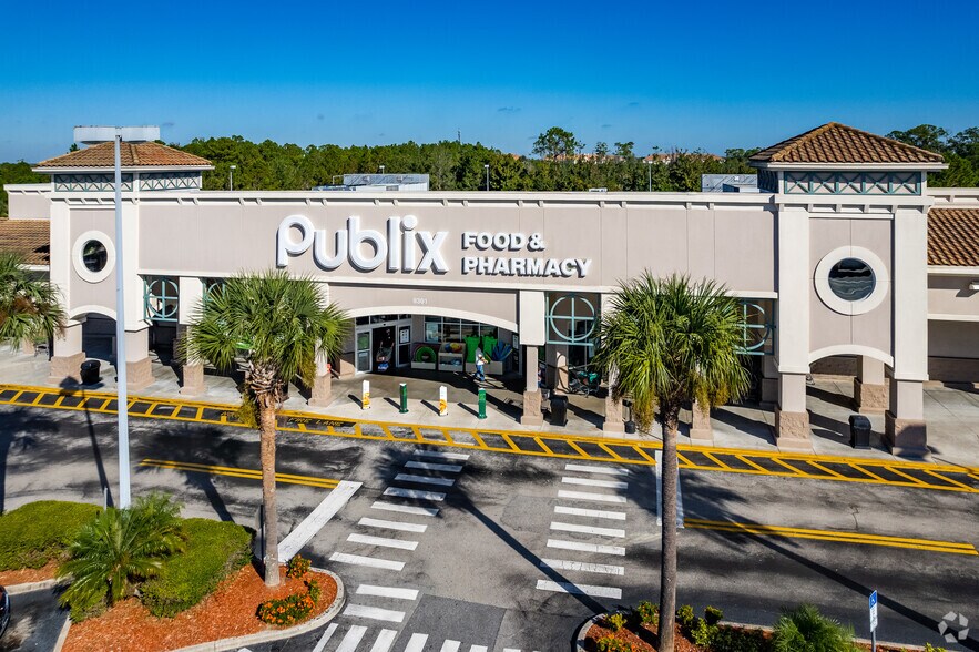 8281-8311 Champions Gate Blvd, Champions Gate, FL à louer - Photo de l’immeuble – Image 1 sur 4