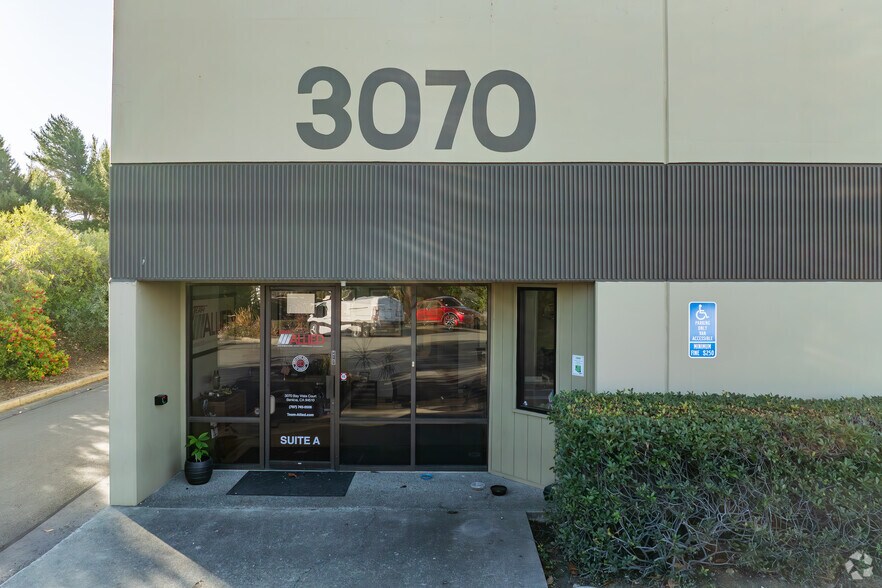 3070 Bay Vista Ct, Benicia, CA à louer - Photo de l’immeuble – Image 2 sur 3